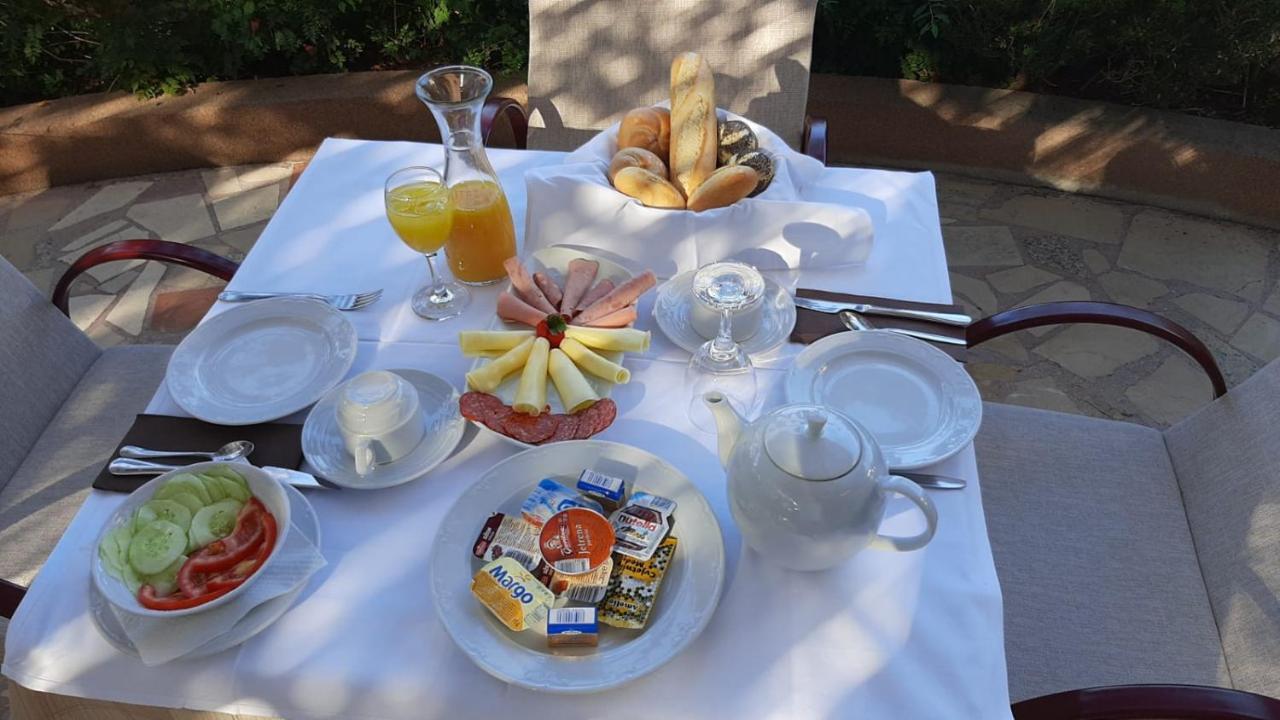 Dalmacija Bed & Breakfast โอมิช ภายนอก รูปภาพ