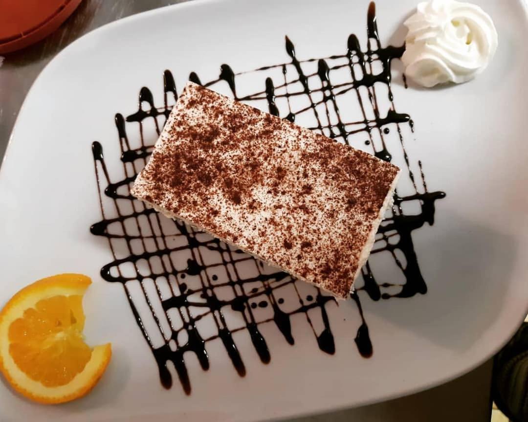 Dalmacija Bed & Breakfast โอมิช ภายนอก รูปภาพ